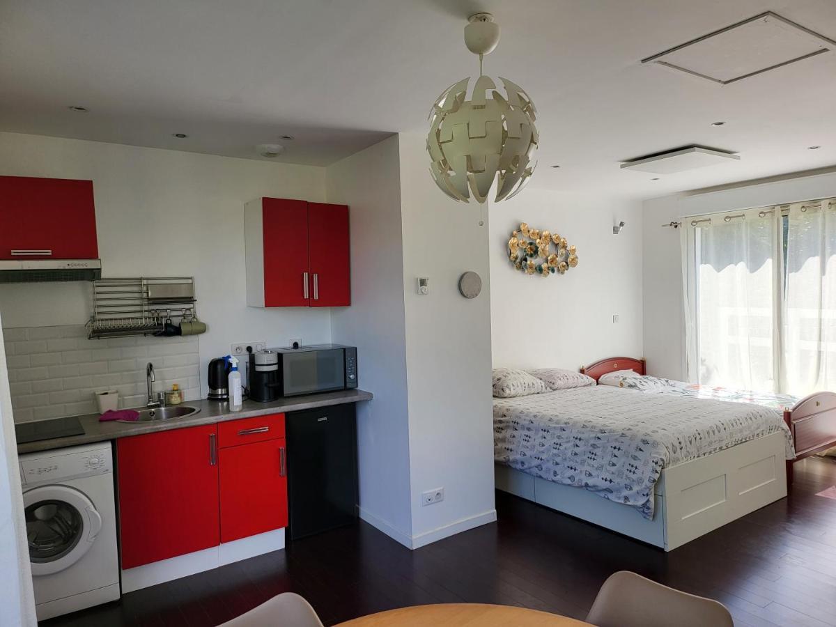 Maisonnette A 10Min De Disney Жосиньи Экстерьер фото